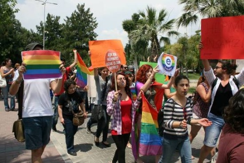 Haber | Ege Üniversitesi, Kampüste Yaşanan Homofobik Saldırıyı Kınadı