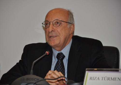 Haber | LGBT Haklarını ve Özgürlüklerini Savunmak, Demokrasiyi Savunmaktır!