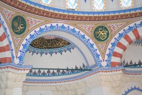 Haber | Şehitlik Camii kapılarını eşcinsellere kapadı!