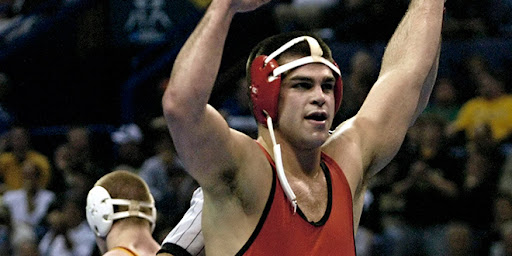 Haber | ŞAMPİYON GÜREŞÇİ EŞCİNSEL OLDUĞUNU AÇIKLADI