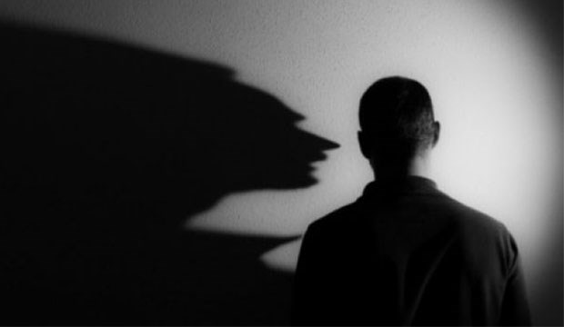 Haber | Eşcinsel gence ailesinden darp!