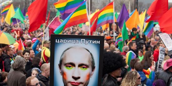 Haber | RUSYA, LGBTİ BİREYLERİN AÇILMASINI KANUNLA YASAKLAMAYA ÇALIŞIYOR