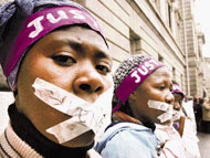 Haber | Bir insanlık vahşeti! Nerede AIDS hastalarını canlı canlı toprağa gömüyorlar? 