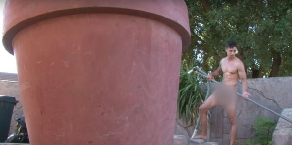 Haber | Güney Afrika Şirketi Temizlik İçin Çıplak Erkekler Teklif Ediyor